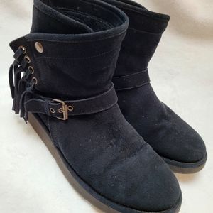 Ugg Abree Tassell Boot 10